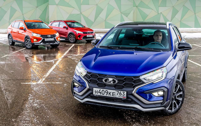 Выбираем недорогой универсальный автомобиль: сравнили две Лады и Солярис