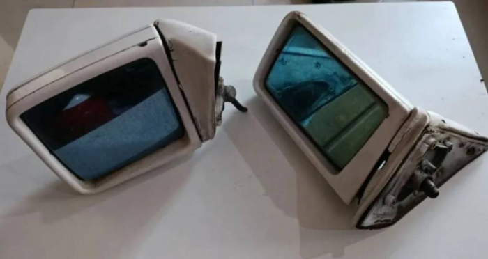 Почему на старых немецких машинах правое зеркало короче левого