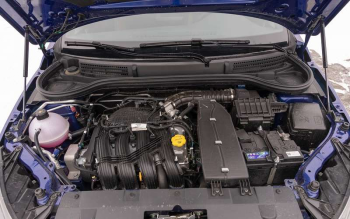 Дистанционный запуск, парктроники и другие особенности обновленной Lada Vesta