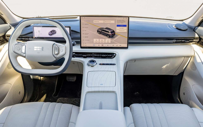 Еще одна новинка Geely уже в России: где делают? Как едет? Почем?