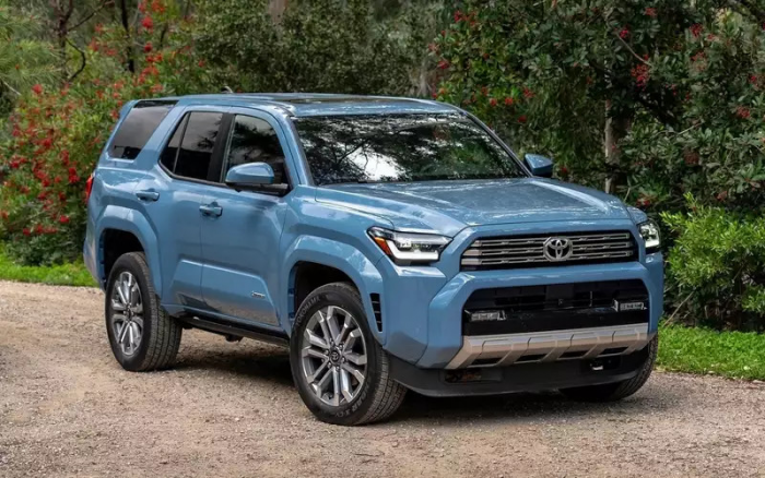 Toyota представила новое поколение одного из самых надежных внедорожников