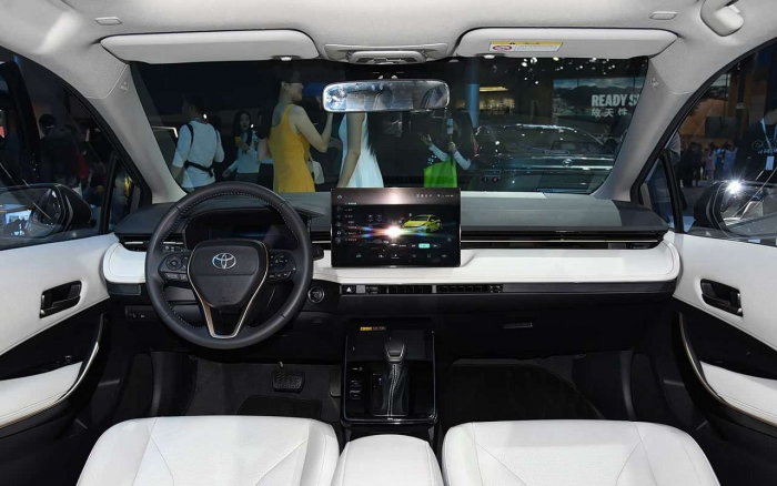 Совершенно новая Corolla выходит на рынок: какие новшества предложит Toyota?