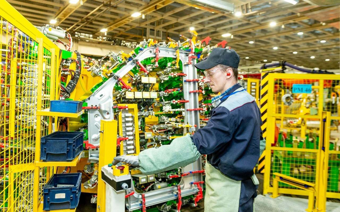 На Горьковском автозаводе внедрили новых роботов