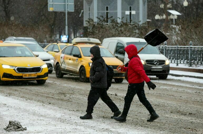 Эксперт рассказал, как сэкономить в новогоднюю ночь на такси