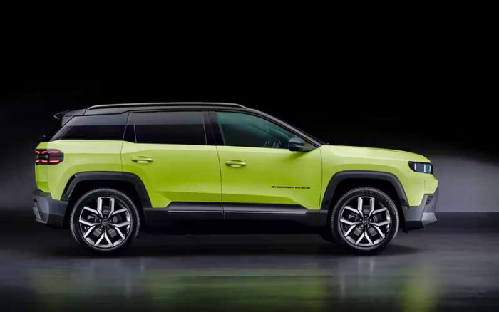 Новый Jeep Compass 2025 не уступит VW Tiguan