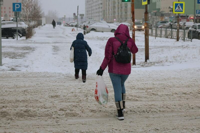 Зиму за ночь намело. Барнаул завалило "долгожданным" снегом