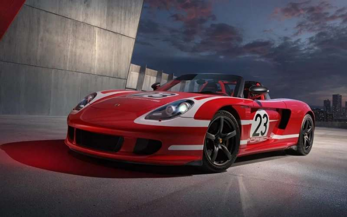 Этот Porsche 2005 года вернулся в состояние нулевого пробега