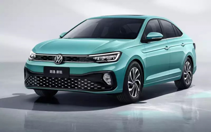 В России появилась возможность купить крупный седан Volkswagen по цене Весты
