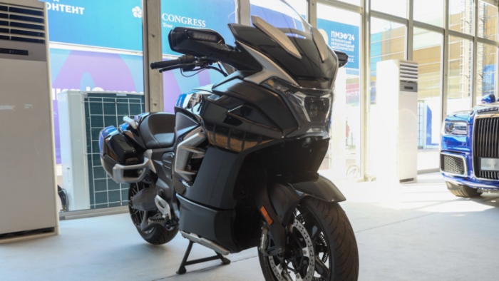 Российский электромотоцикл Aurus Merlon прошел сертификацию