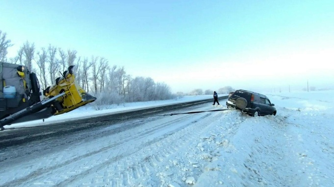 Алтайские трассы взяли под патрулирование спасатели из-за надвигающегося шторма