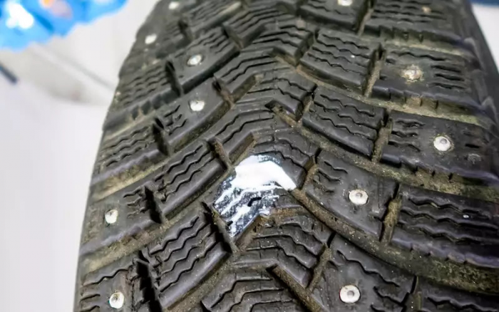 Чем заделать прокол: проверили 4 технологии самостоятельного ремонта шин
