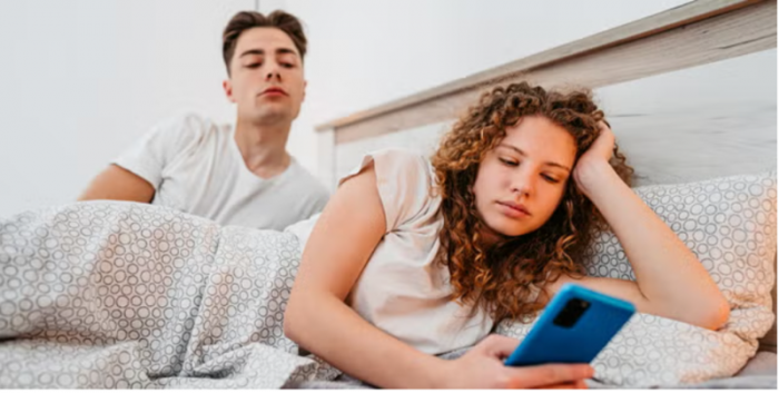 6 признаков, что в моменты близости ваш партнер думает о ком-то другом