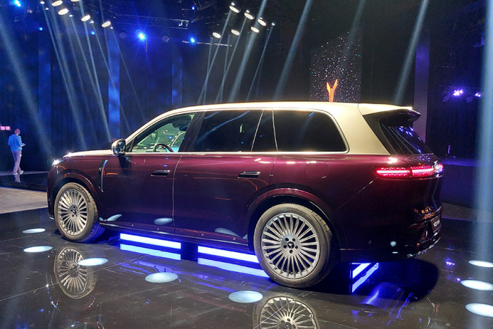 Voyah показал новый флагманский кроссовер для России