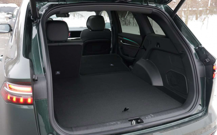 Как Geely Monjaro следит за нарушениями и другие особенности кроссовера