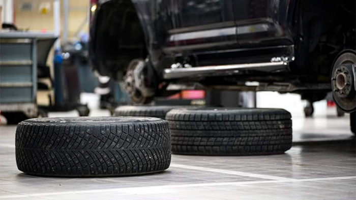 Эксперт перечислил первые признаки непригодности зимней резины