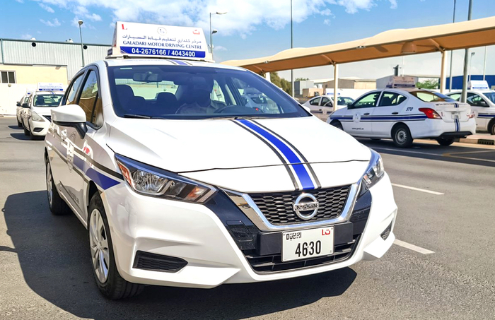 Получение водительского удостоверения в Дубае в 2025