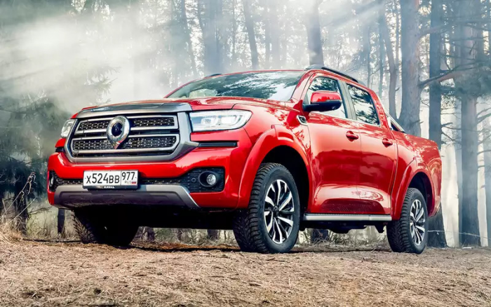 205 сил, гидроавтомат, полный привод — в РФ привезли «почти Silverado»