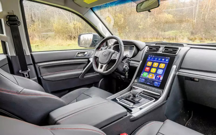 205 сил, гидроавтомат, полный привод — в РФ привезли «почти Silverado»