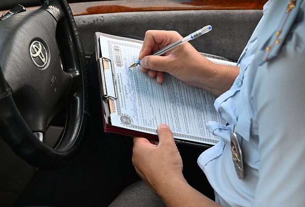 Штраф за нечитаемые номера в 2026 году. Сколько придется заплатить за грязный или умышленно скрытый госномер автомобиля?