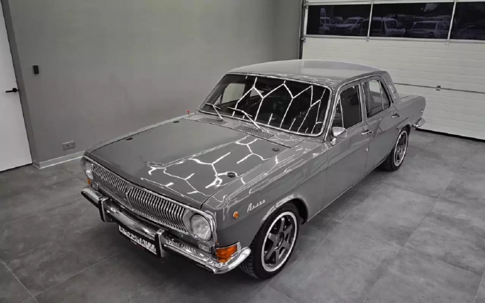 В России продают уникальную Волгу за 10 млн рублей: что в ней особенного?