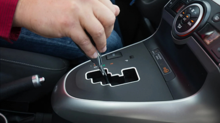 Почему АКПП категорически нельзя переключать в режим N на ходу