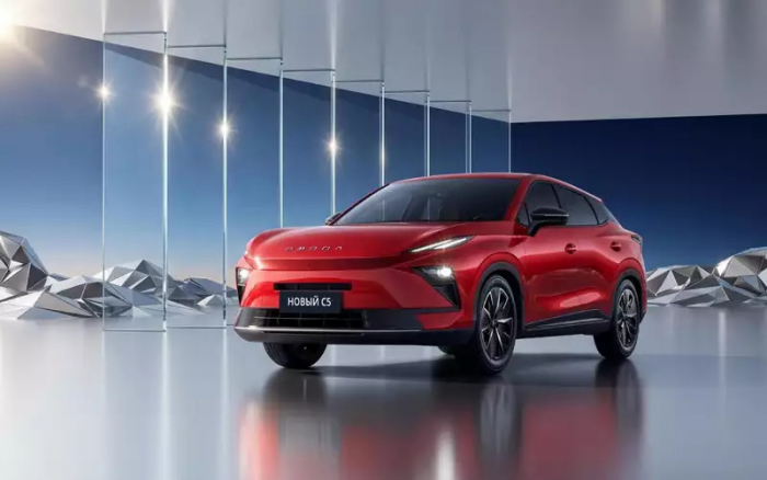 Новый Omoda C5 в России: комплектации и цены