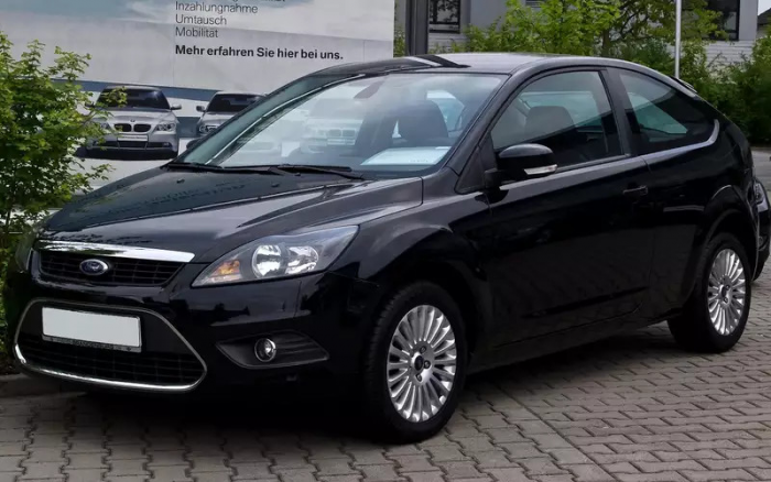 Российские водители выбрали лучшие машины прошлых лет