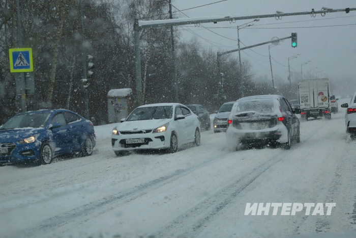 Кышын машина йөртүчеләр өчен гади киңәшләр
