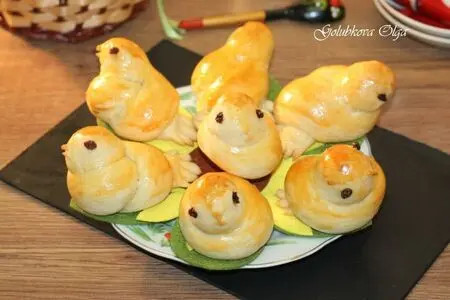 Пышные жаворонки из постного теста