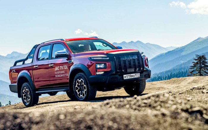 Популярный внедорожник с новым мотором — как едет? Какой расход?