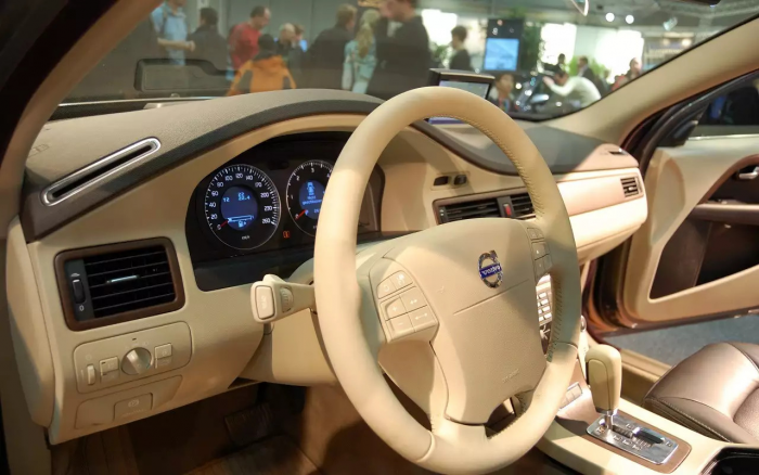 Полный привод, гидроавтомат, надежный мотор – хороший кроссовер до 2,5 млн рублей