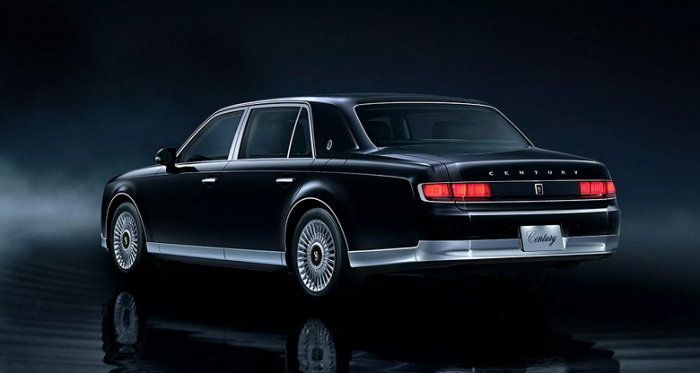 Японский ответ Rolls-Royce: представлен обновленный Toyota Century — флагманский седан стал безопаснее и дороже на 20 тыс. долларов