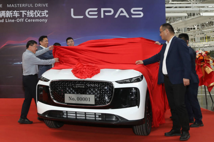 "Рольф": цена автомобилей Lepas будет начинаться от 2,5 млн рублей