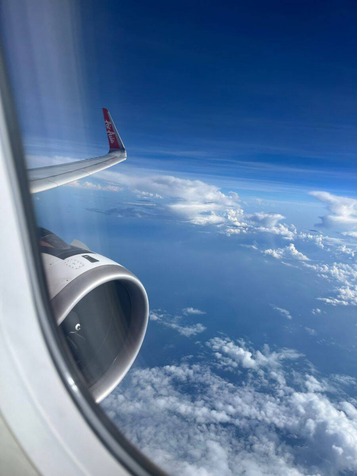 Почему самолеты выбирают высоту около 10 км для полётов