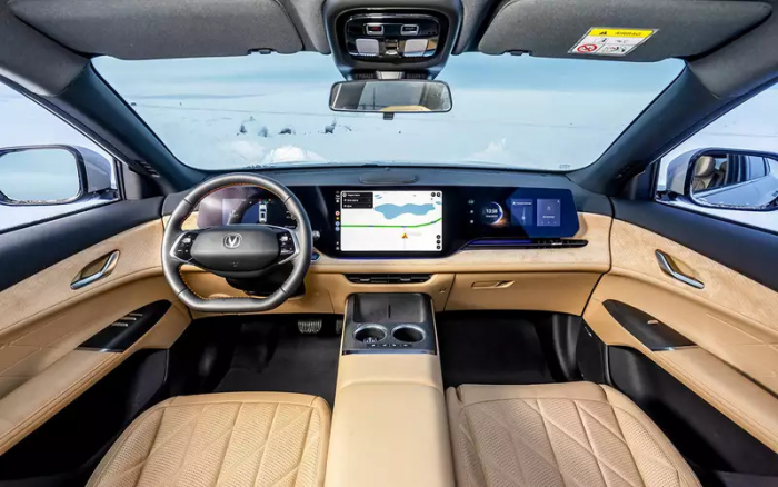 Теперь — с полным приводом: китайский кроссовер обновили для России