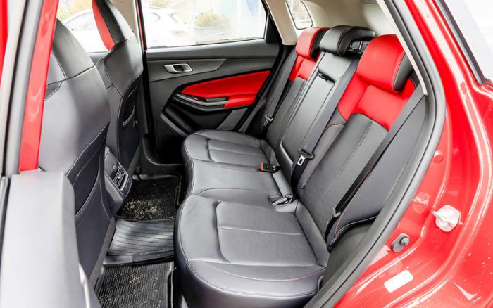 Выбираем кроссовер за 3 млн рублей — да, китайский, конечно!