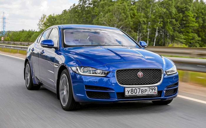 Кузов не ржавеет, живучая ходовая — надежные и престижные седаны от 1,5 млн рублей