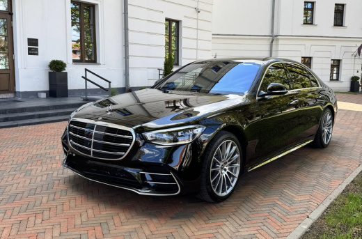 Аренда Mercedes S-Class в Минске: когда стиль и статус начинают с порога