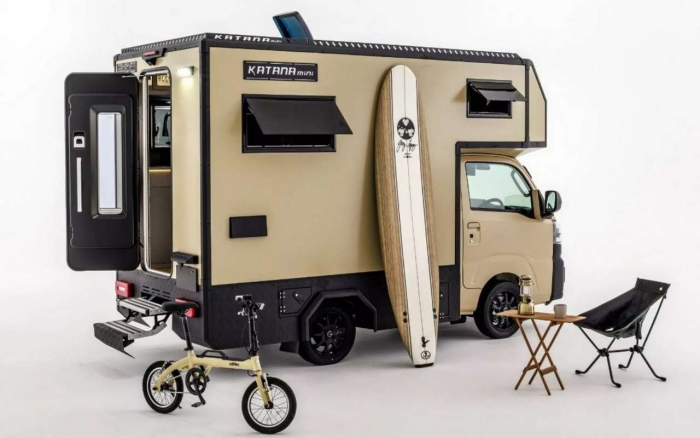 Автодом, в котором есть всё, что нужно для жизни на природе