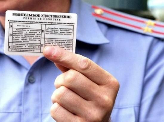 15 суток за обложку: водителям грозит арест за нарушение правил