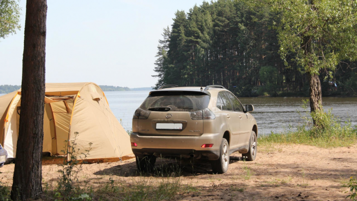 Инспектор хочет оштрафовать за подъезд к водоёму на автомобиле: вот что надо сказать и уехать