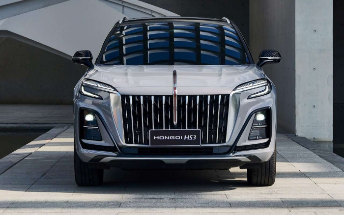 Автодилеры назвали машины, которым грозит дефицит уже в ближайшее время