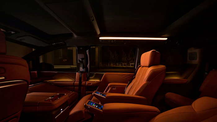 Вилла на колесах с запасом хода 1320 км и уровнем оснащения как у «семерки» BMW. В Китае представлен 620-сильный Buick Electra Encasa — 440 тыс. юаней (4,8 млн рублей)