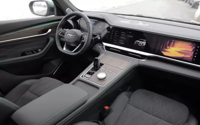 Как Geely Monjaro следит за нарушениями и другие особенности кроссовера