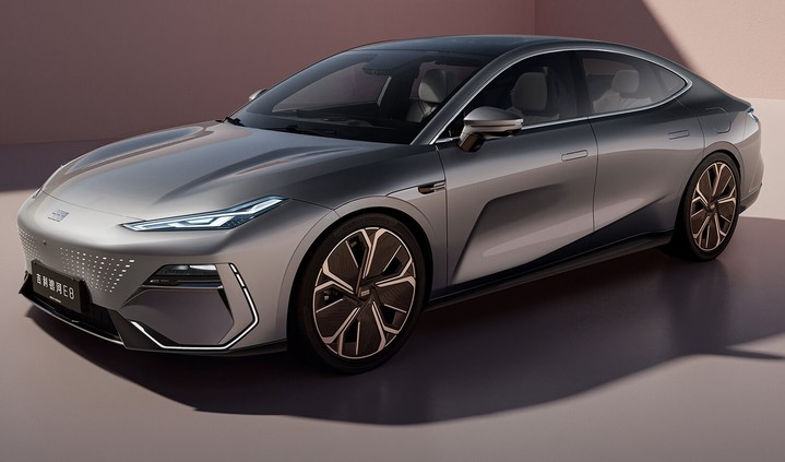 Седан Geely Galaxy E8 стал обладателем престижной платиновой награды MUSE Design 2024 года  