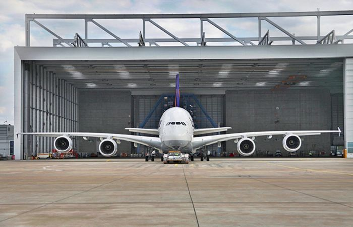 Почему забросили самый большой в мире авиалайнер