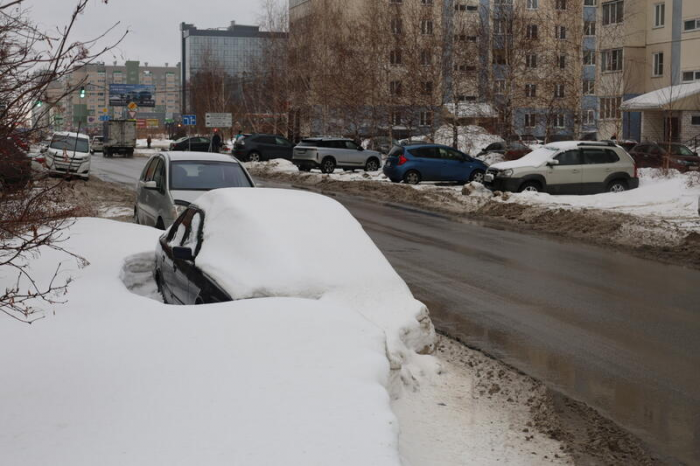 Снежное забвение. Фото барнаульских автомобилей, ставших частью зимнего пейзажа