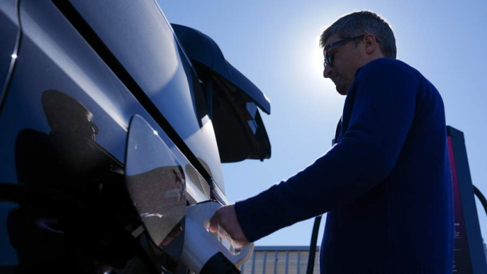 С новым кодом: в электробусах и грузовиках нашли уязвимости к атакам хакеров