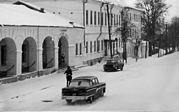 Зачем СССР скопировал американский Packard — история Чайки ГАЗ-13