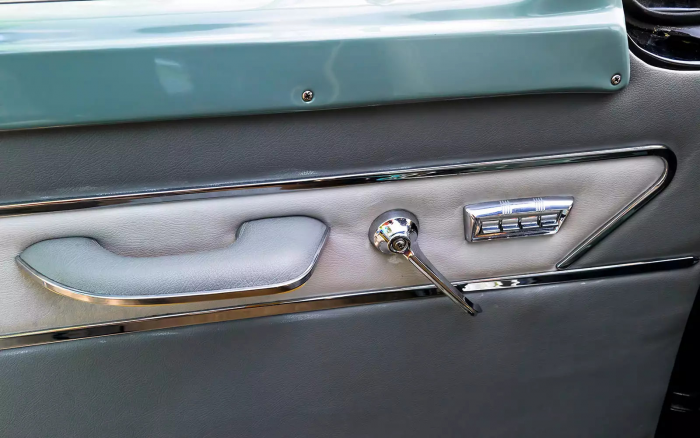 Зачем СССР скопировал американский Packard — история Чайки ГАЗ-13